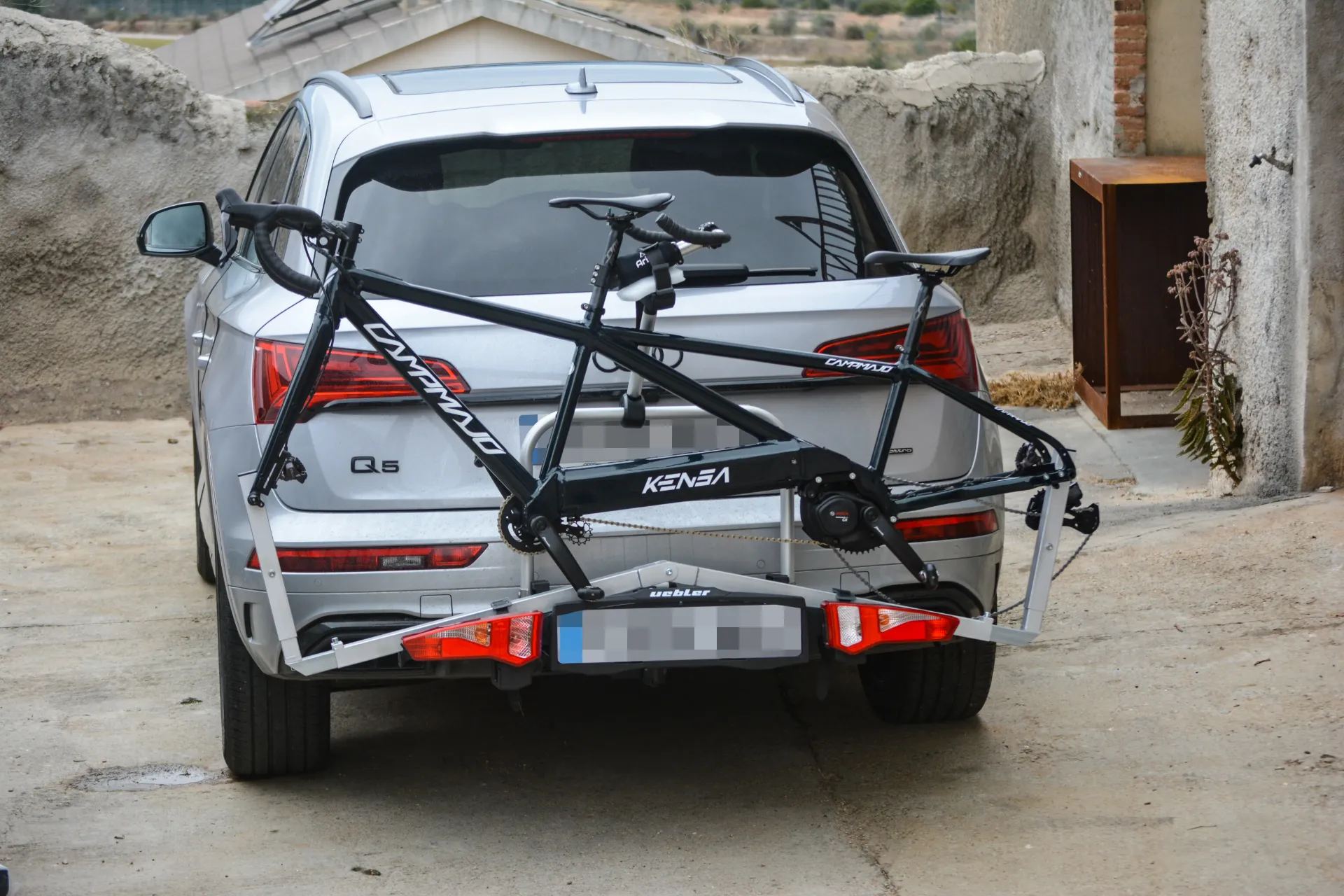 Adaptador de portabicicletes de cotxe per tàndems